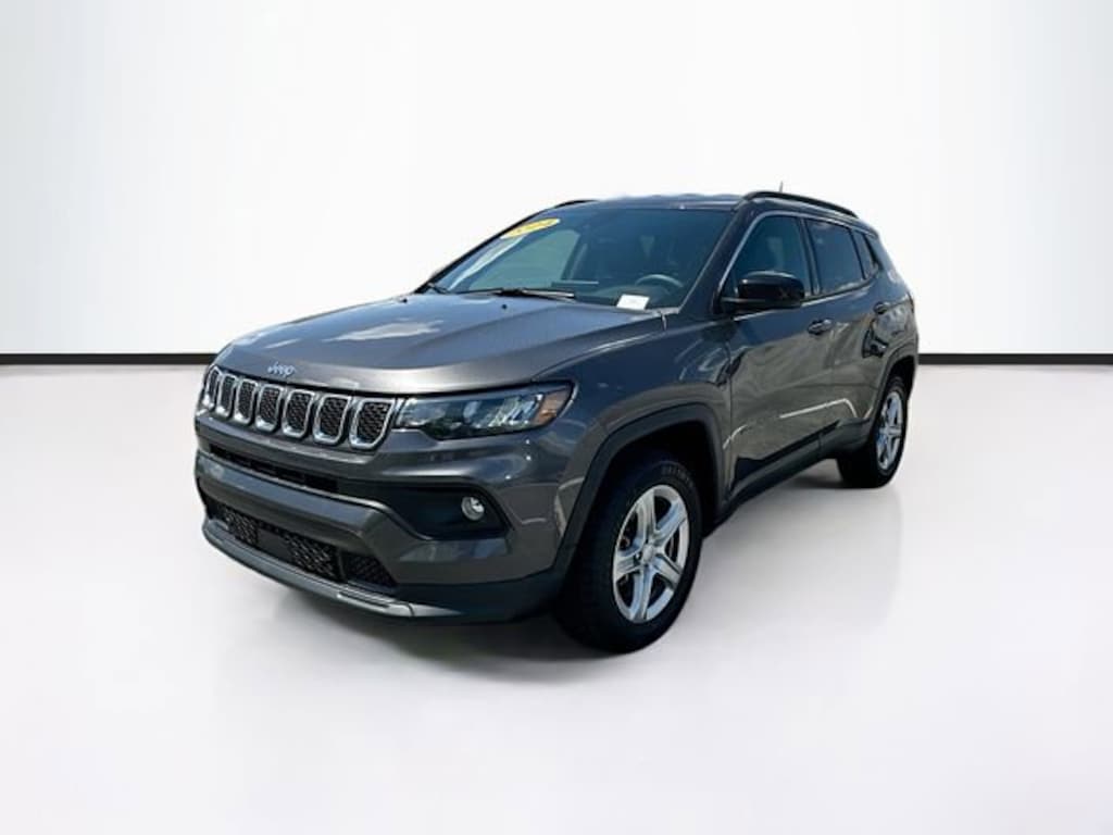 Used 2024 Jeep Compass Latitude SUV