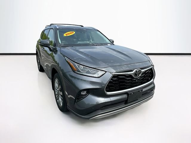 Used 2020 Toyota Highlander Platinum with VIN 5TDFZRBHXLS026338 for sale in Maumee, OH