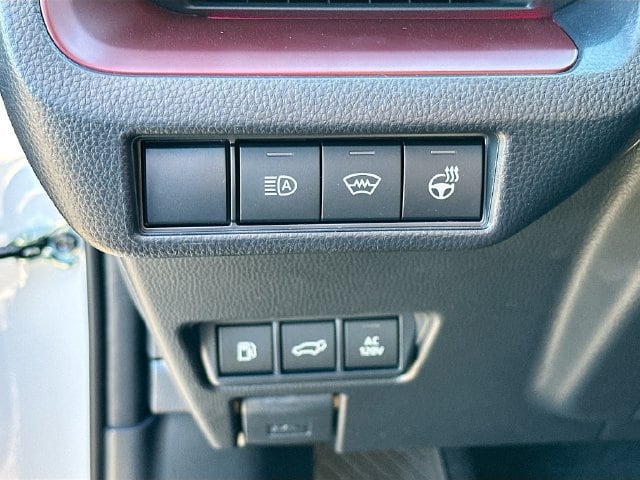 2026 Toyota Prius Plug-in Hybrid XSE Premium - Photo 13