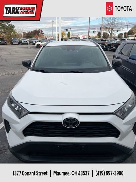 2019 Toyota RAV4 LE