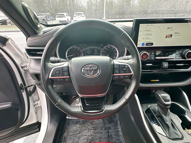 2023 Toyota Highlander XSE - Photo 13