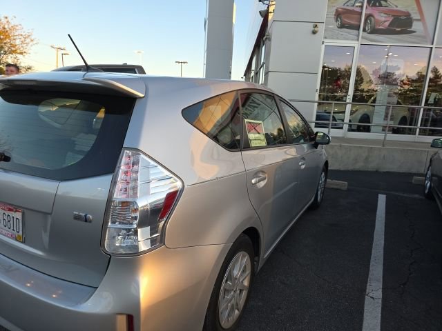 2012 Toyota Prius V Two photo 2