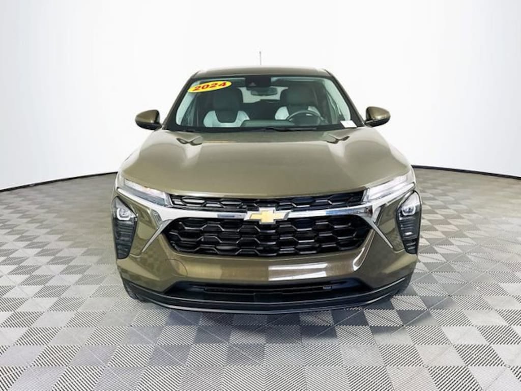 Used 2024 Chevrolet Trax LS SUV