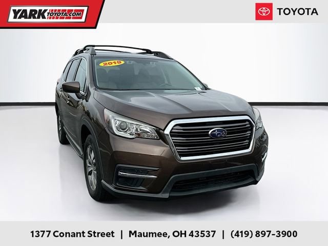 2019 Subaru Ascent Premium's photo