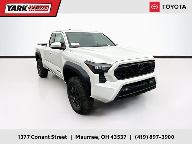 2025 Toyota Tacoma TRD PreRunner's photo