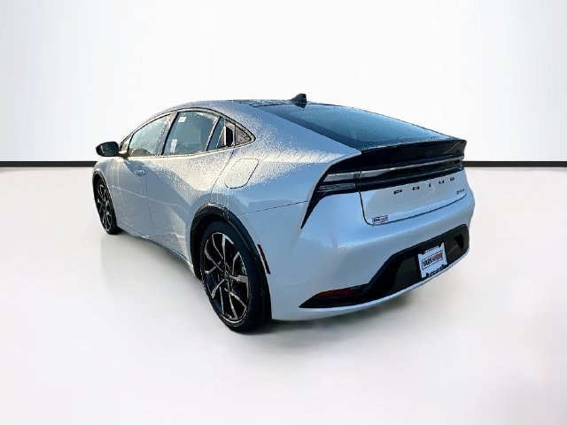 2026 Toyota Prius Plug-in Hybrid XSE Premium - Photo 6
