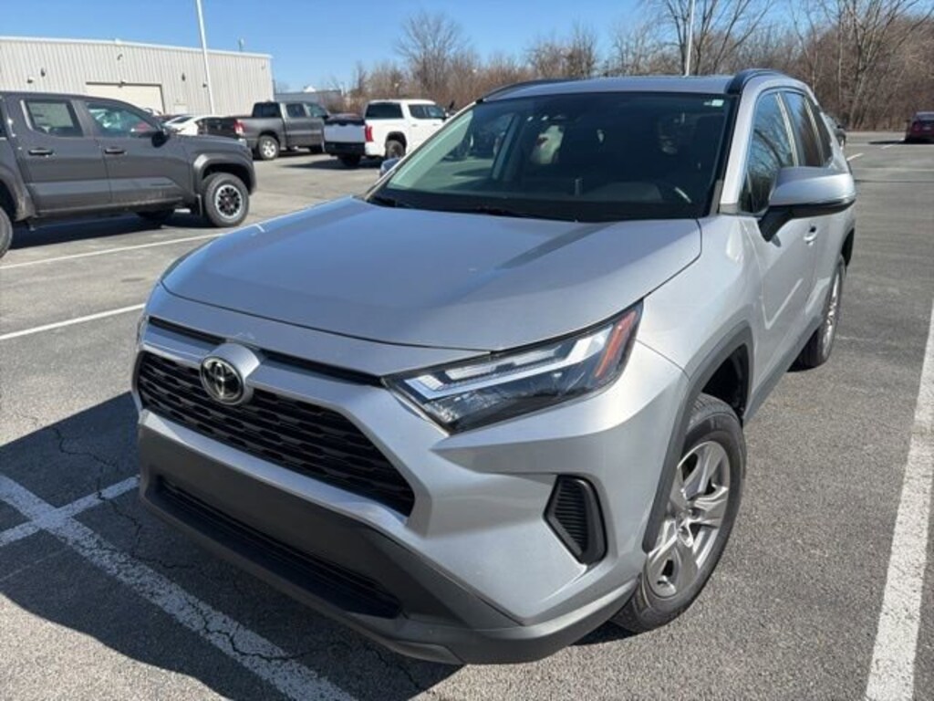 Used 2022 Toyota RAV4 XLE SUV