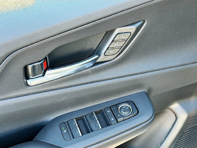 2026 Toyota Prius Plug-in Hybrid XSE Premium - Photo 22
