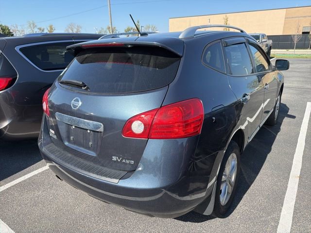 2013 Nissan Rogue SV photo 4