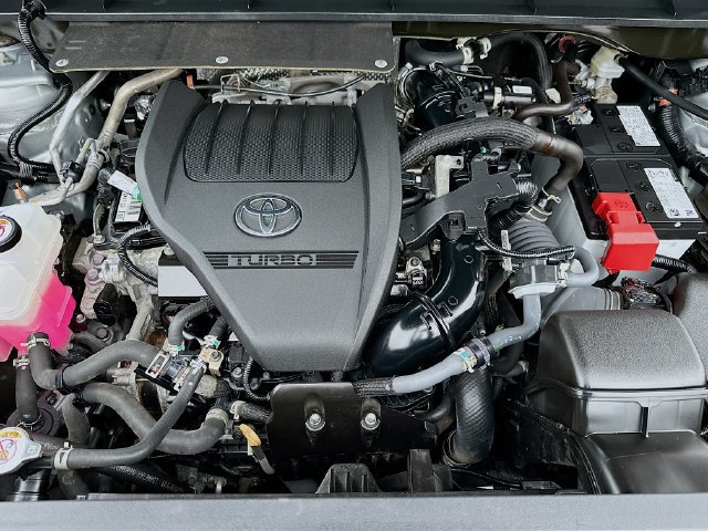 2024 Toyota Highlander LE - Photo 35