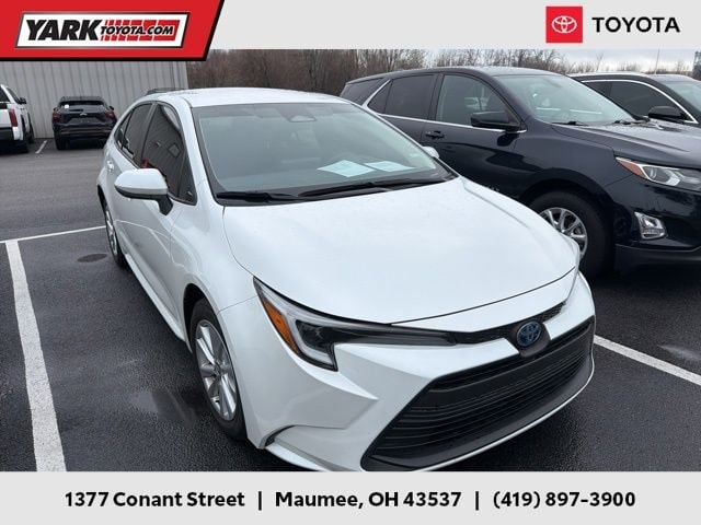 2023 Toyota Corolla LE's photo