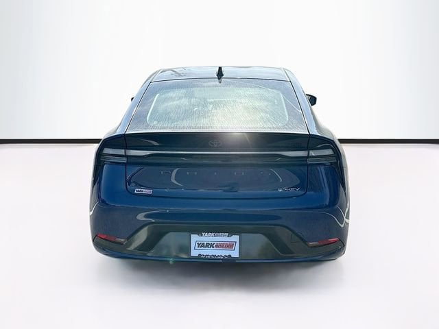 2026 Toyota Prius Plug-in Hybrid XSE - Photo 8