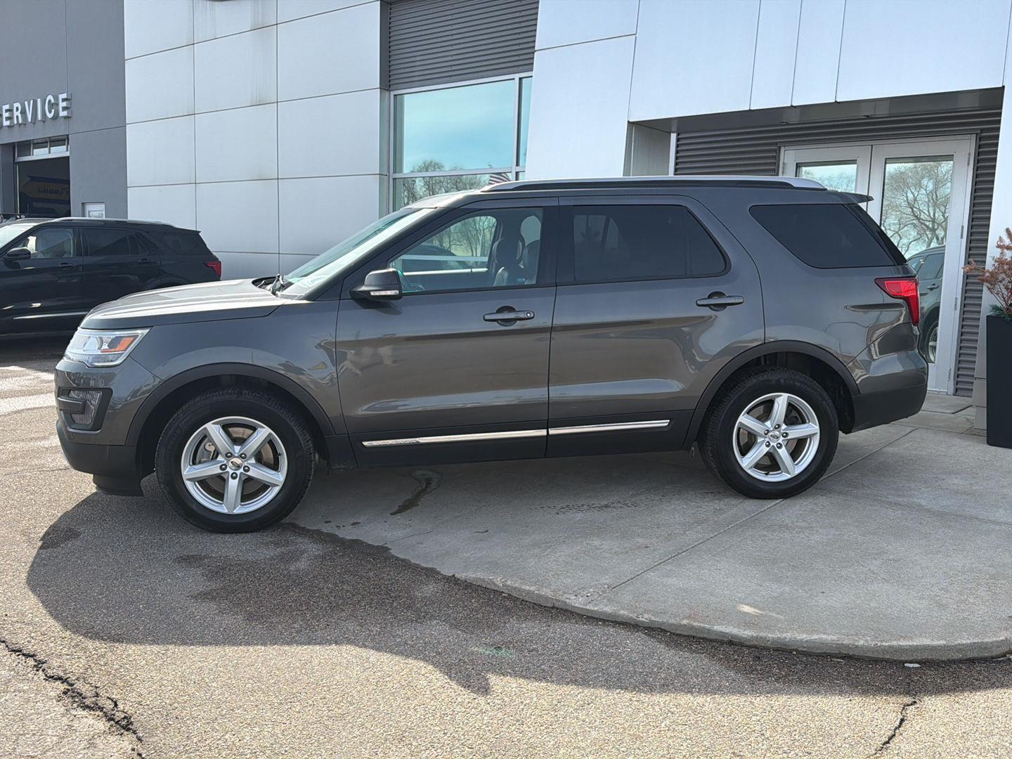 Used 2016 Ford Explorer XLT with VIN 1FM5K8D8XGGB18469 for sale in Paynesville, Minnesota