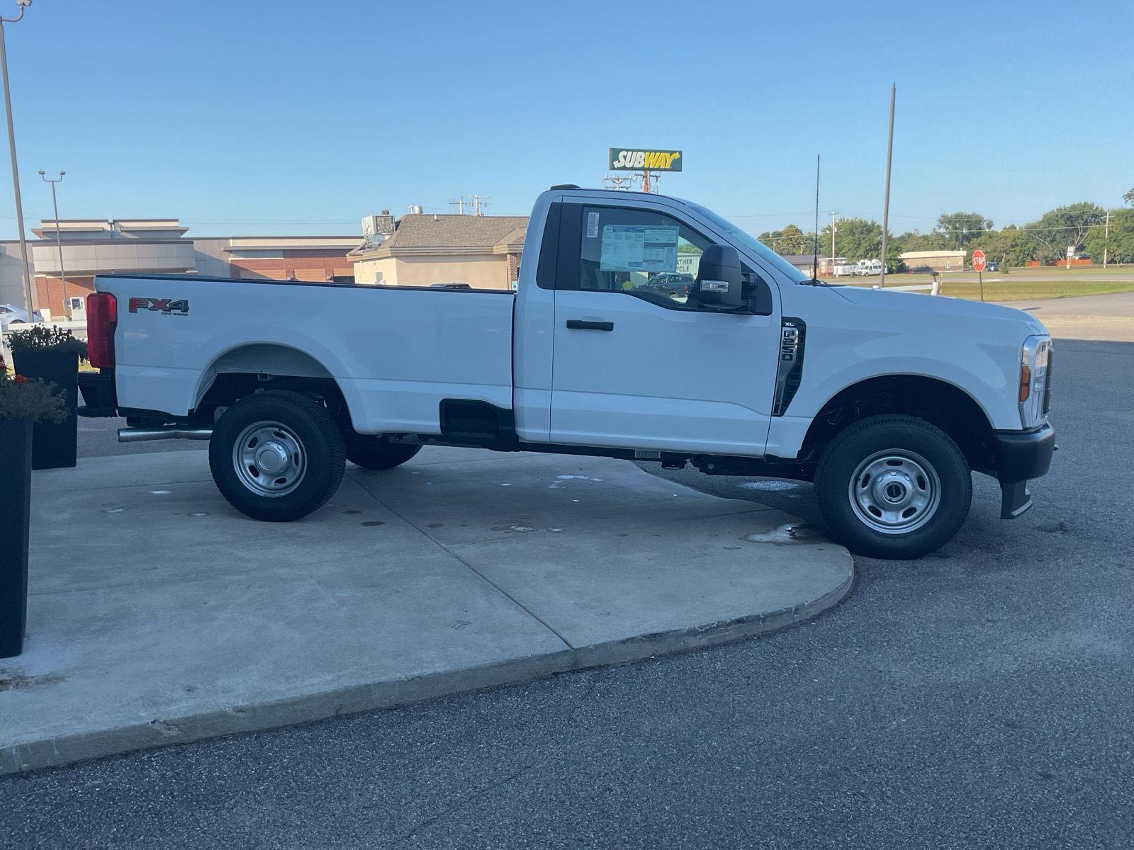 2026 Ford F-250 Super Duty XL - Photo 6