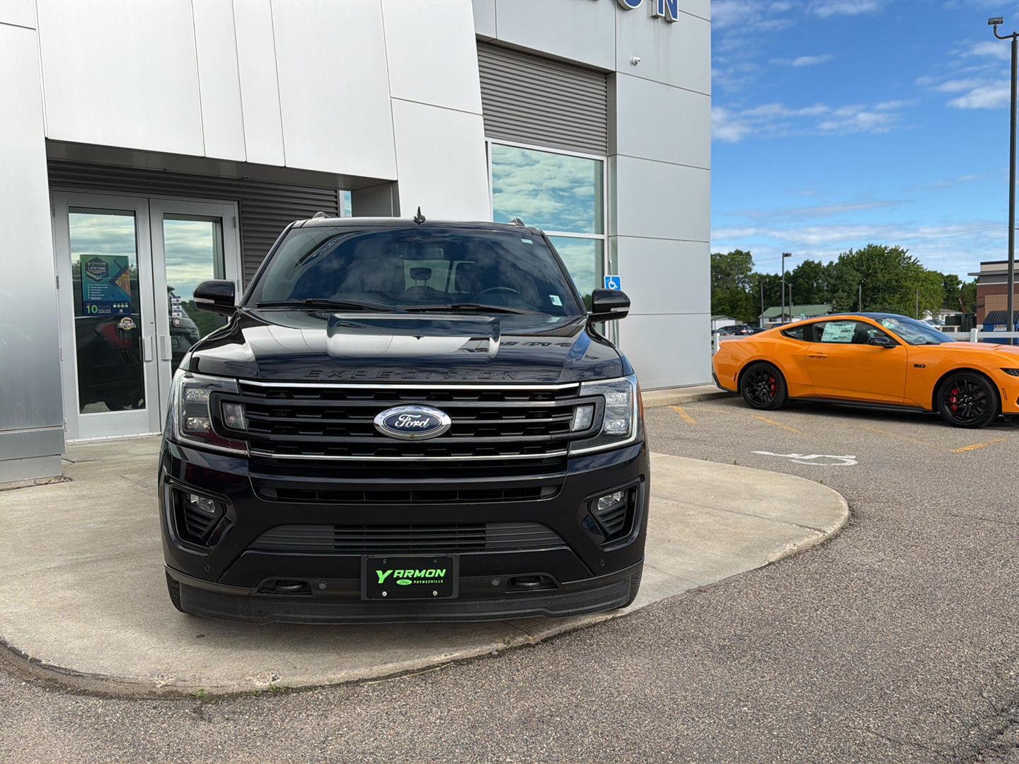 Used 2019 Ford Expedition Limited with VIN 1FMJU2AT8KEA22827 for sale in Paynesville, Minnesota