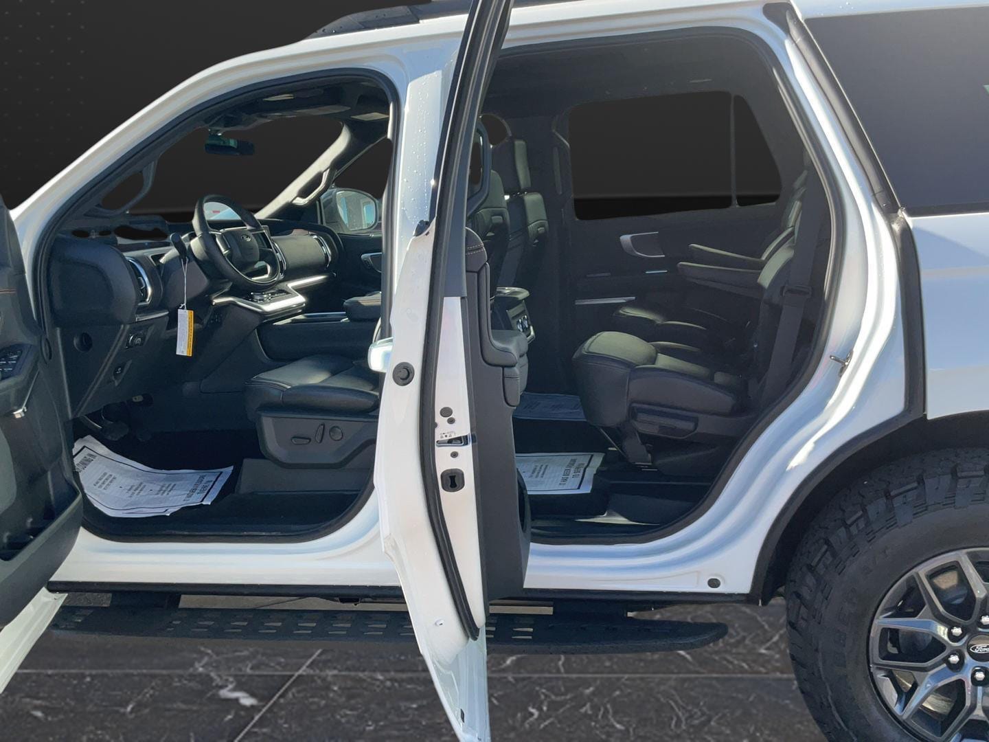 2025 Ford Expedition Tremor - Photo 25
