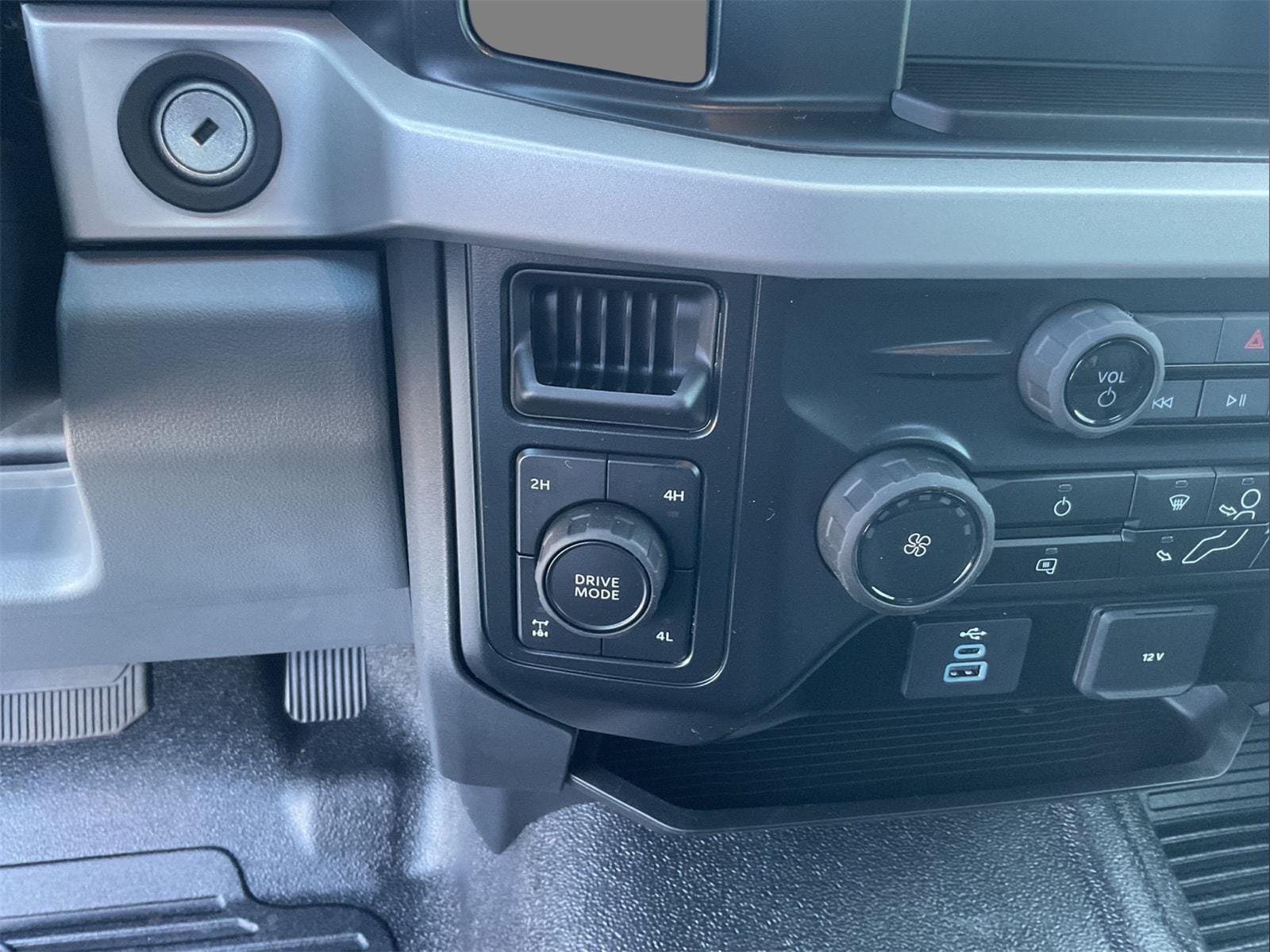 2026 Ford F-250 Super Duty XL - Photo 16