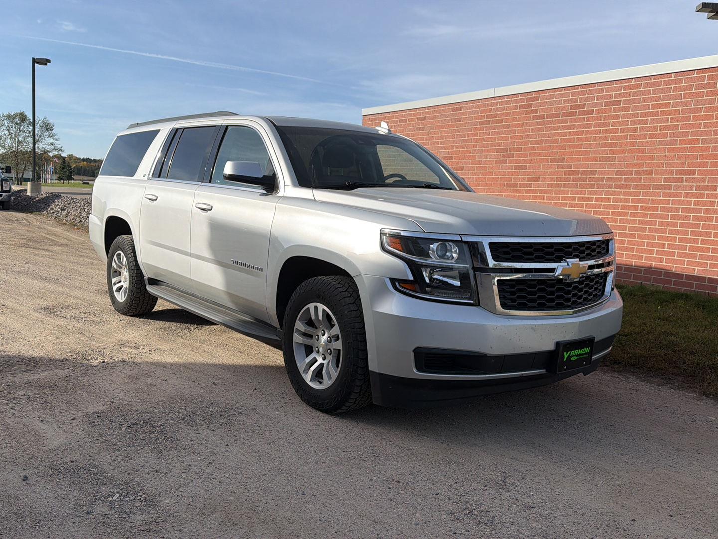 Used 2018 Chevrolet Suburban LT with VIN 1GNSKHKC9JR381277 for sale in Paynesville, Minnesota