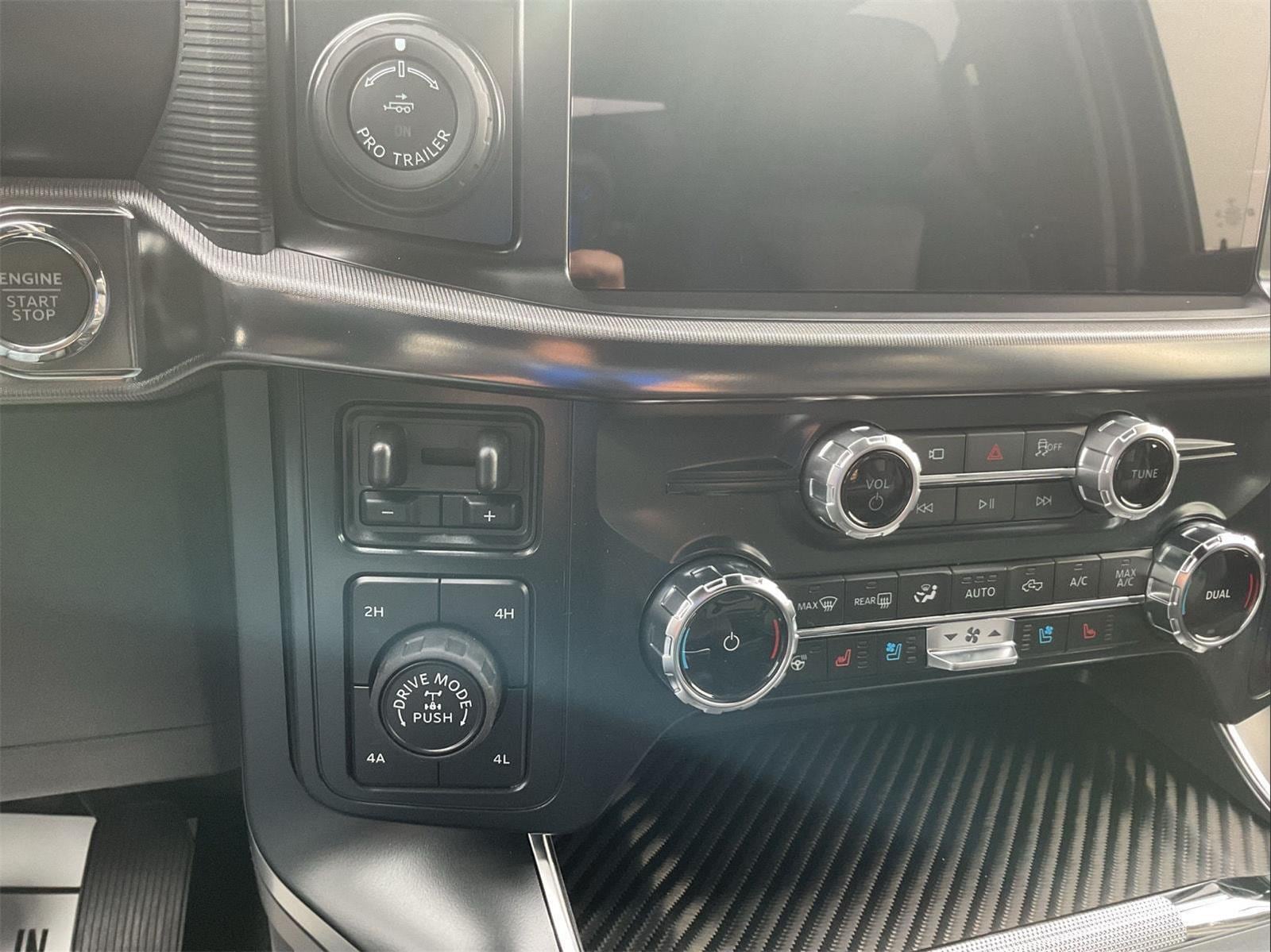 2025 Ford F-150 Raptor - Photo 18