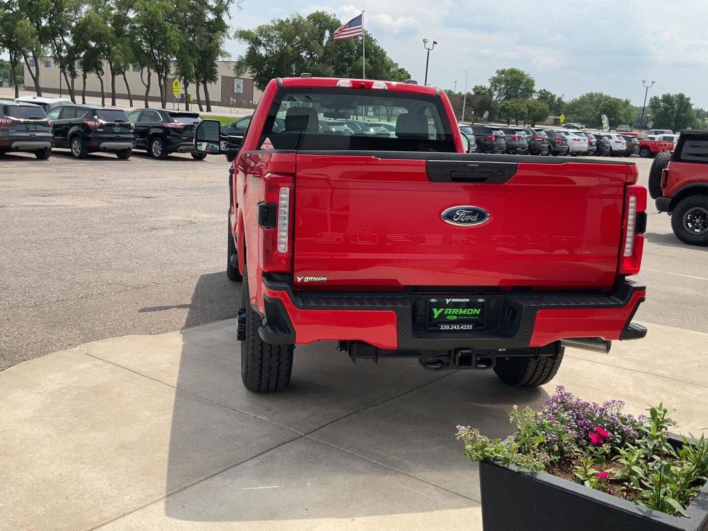 2025 Ford F-350 XL photo 4