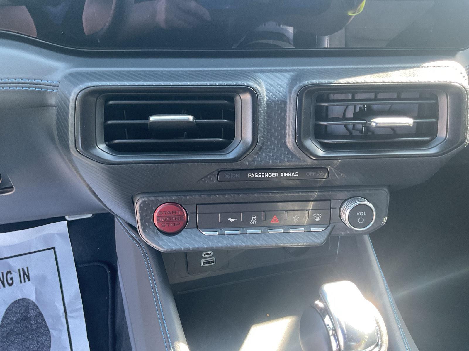 2025 Ford Mustang Dark Horse - Photo 17