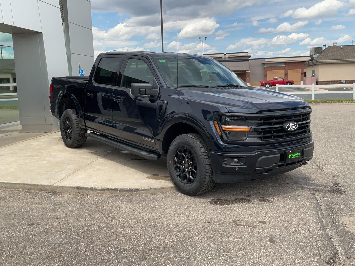 2025 Ford F-150 XLT - Photo 7