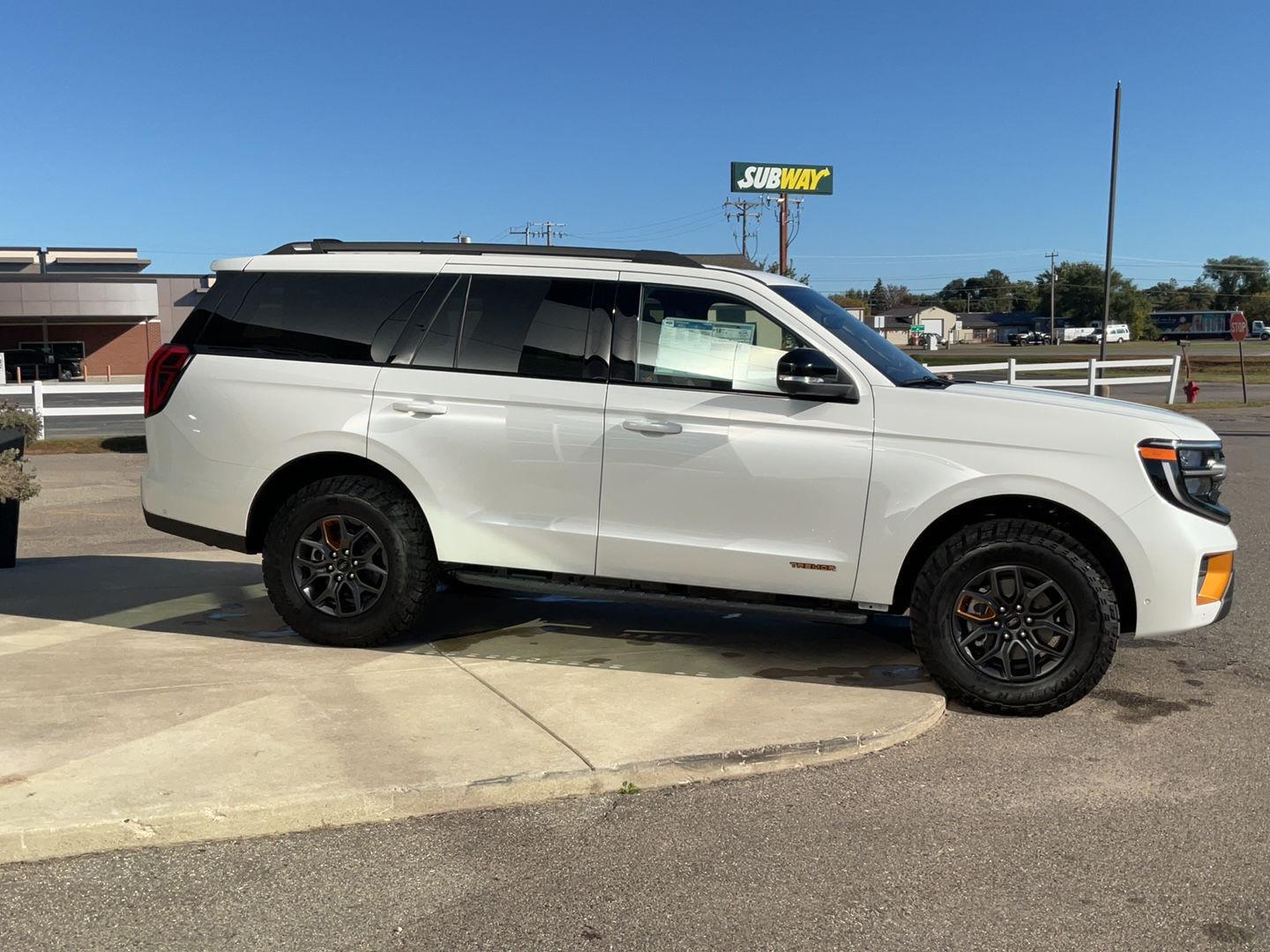2025 Ford Expedition Tremor - Photo 11