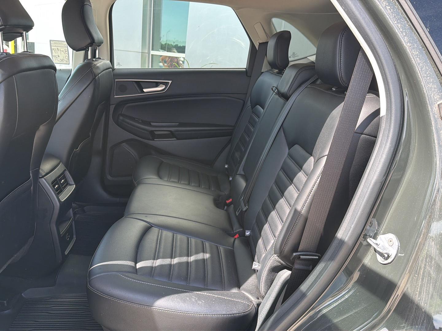 2022 Ford Edge SEL - Photo 18