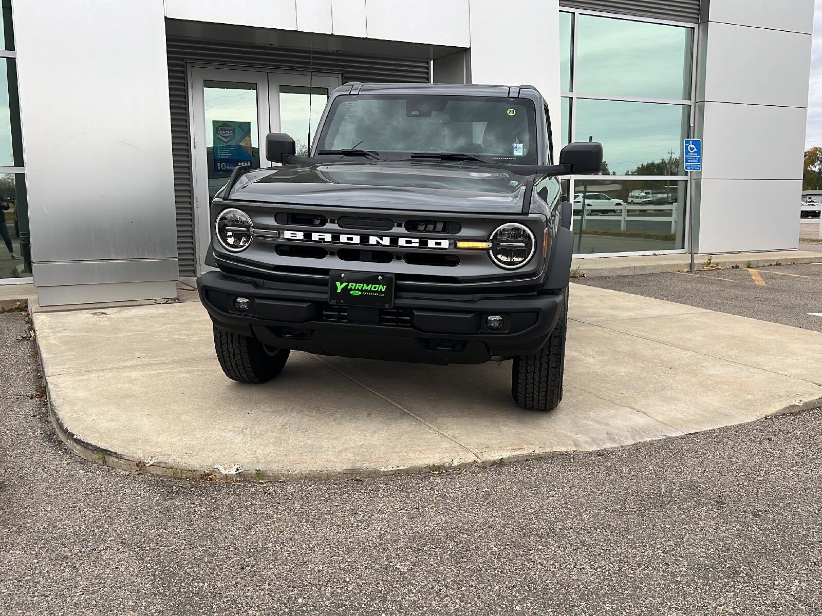 2024 Ford Bronco Big Bend photo 4