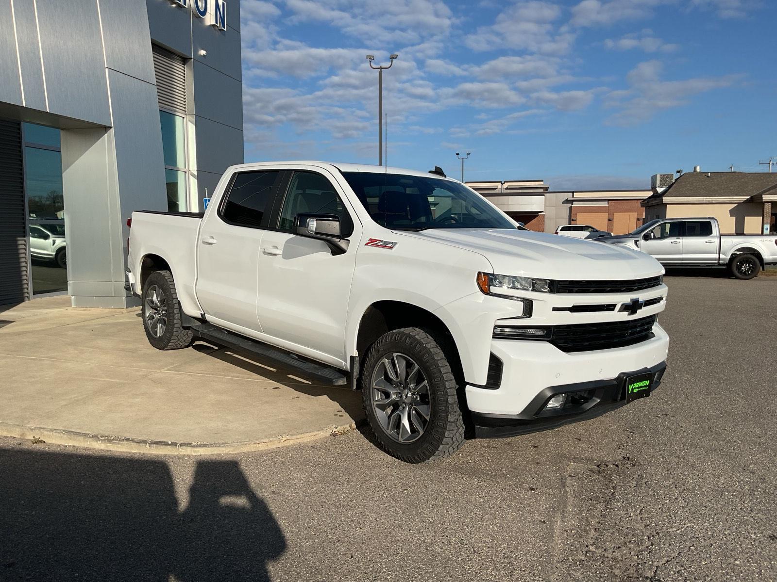 2022 Chevrolet Silverado 1500 RST photo 4