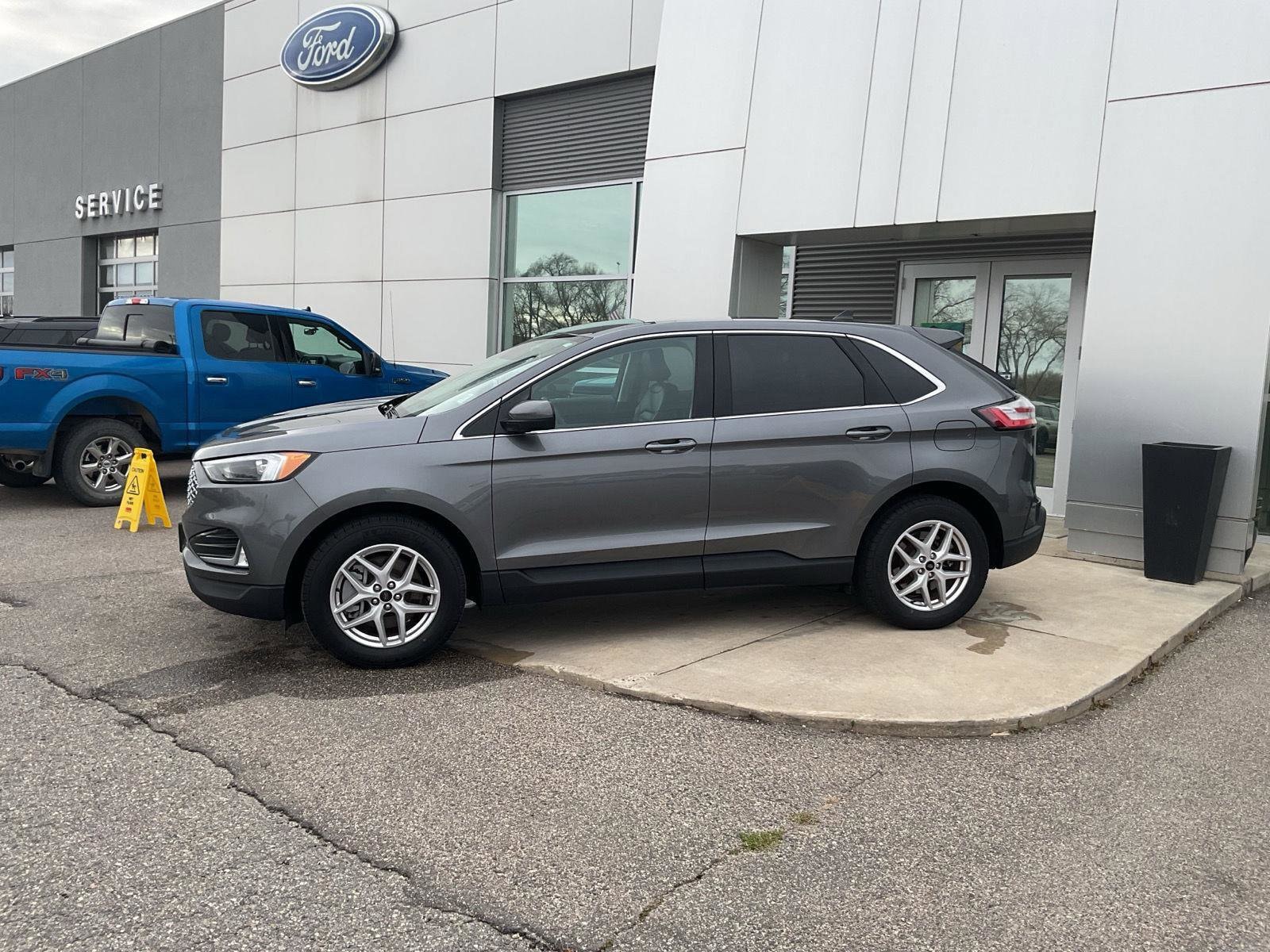 Used 2024 Ford Edge SEL with VIN 2FMPK4J91RBA01971 for sale in Paynesville, Minnesota