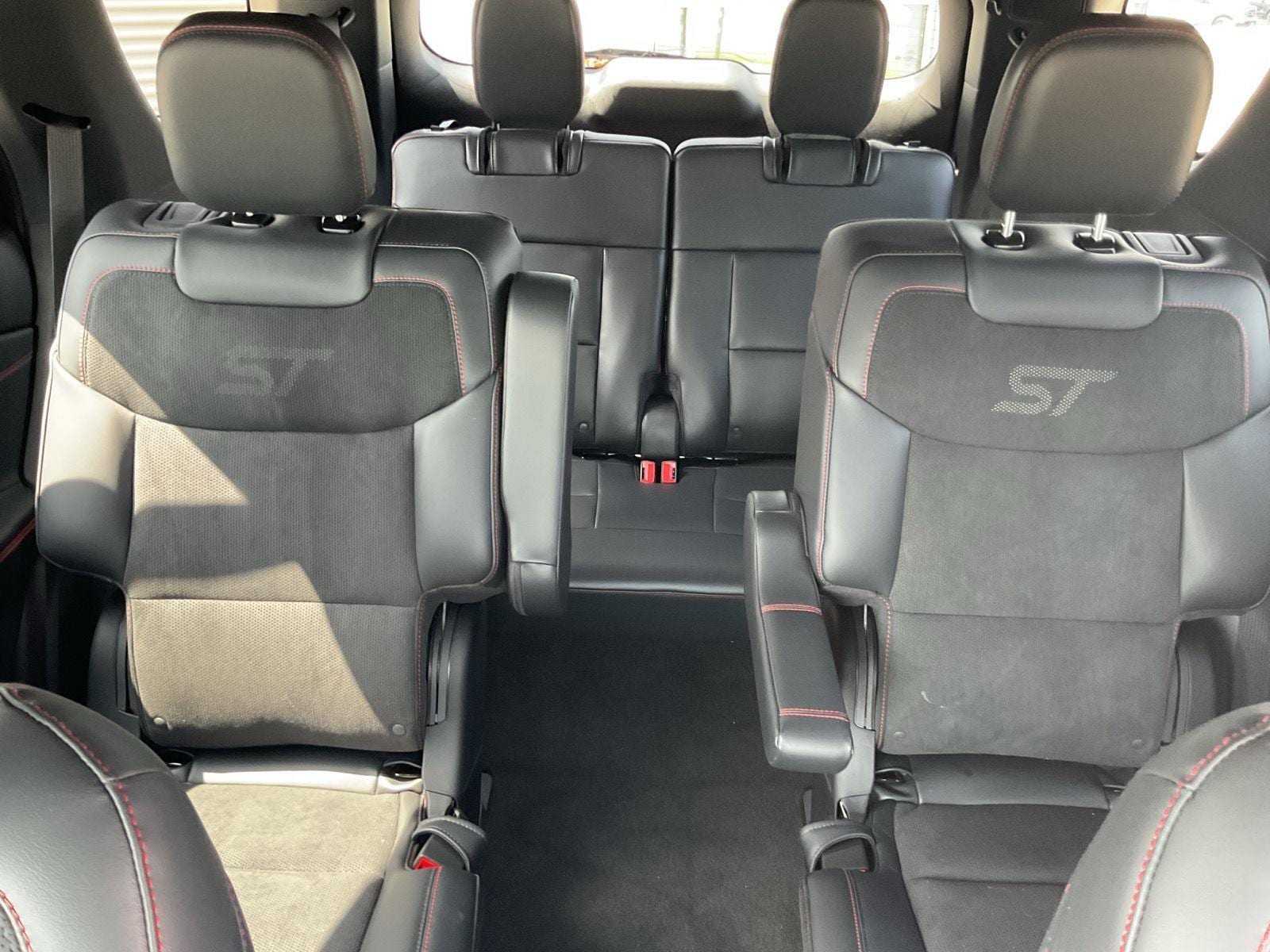 2025 Ford Explorer ST - Photo 20