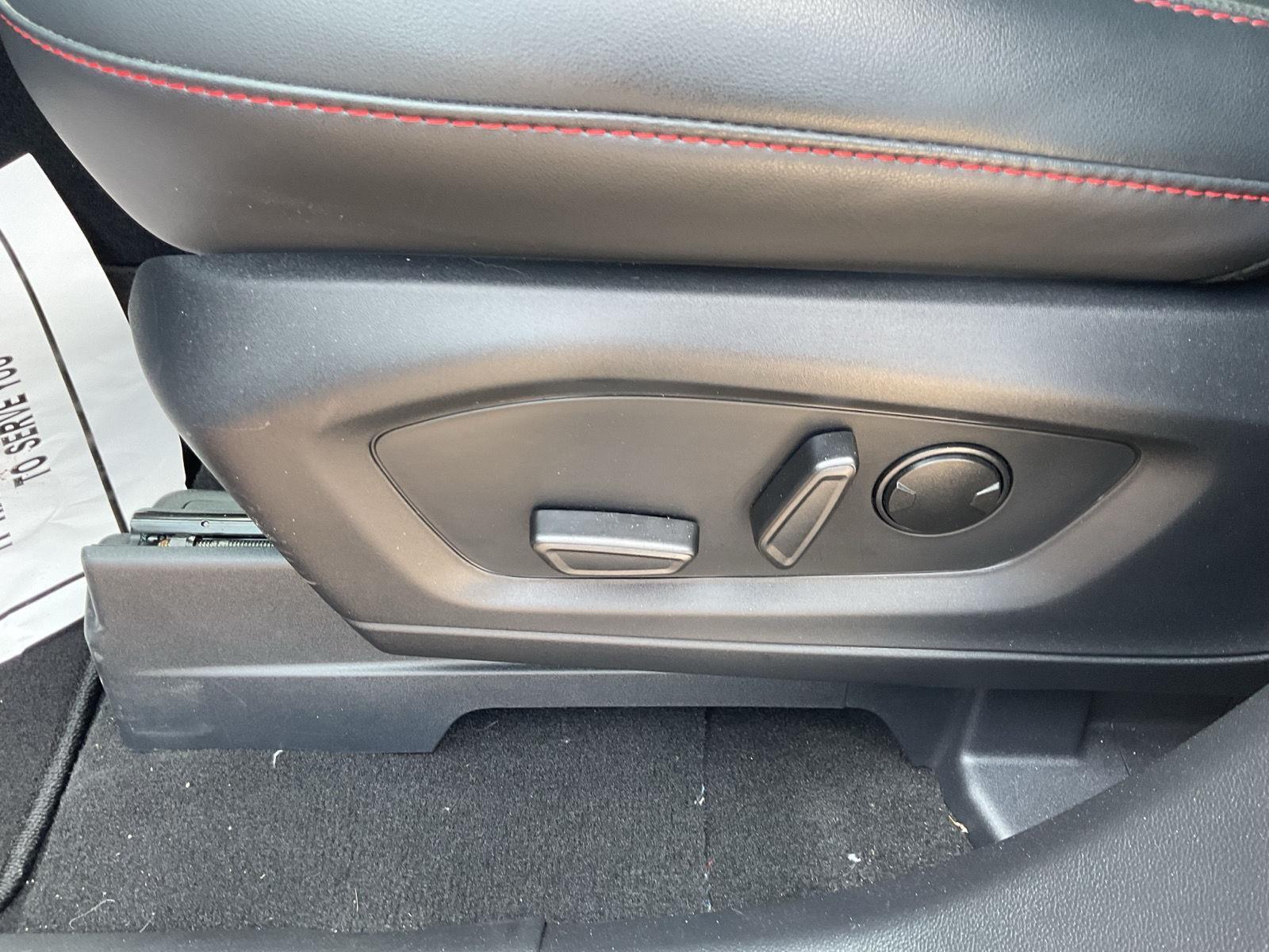 2025 Ford Explorer ST - Photo 11