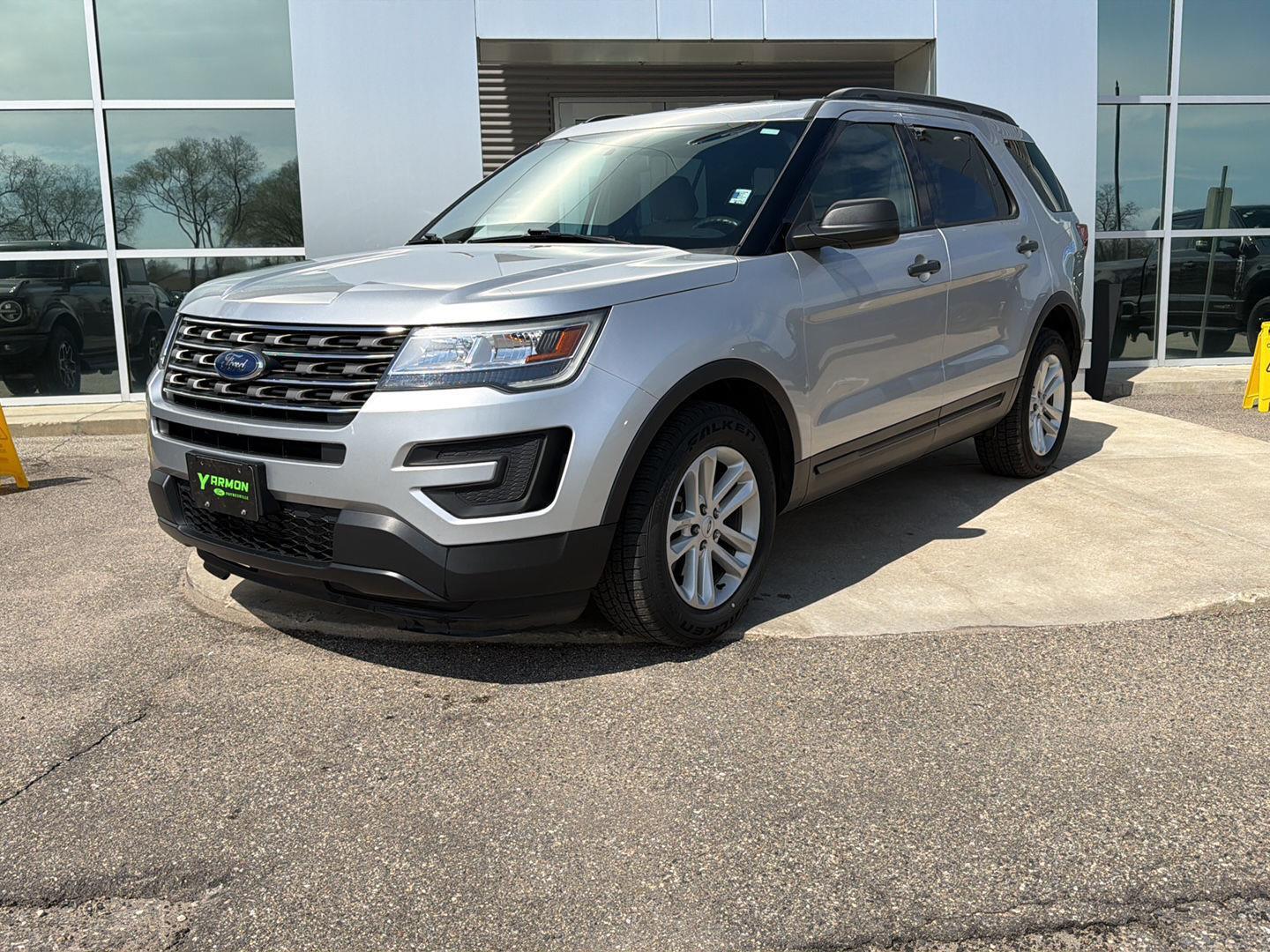 2017 Ford Explorer Base