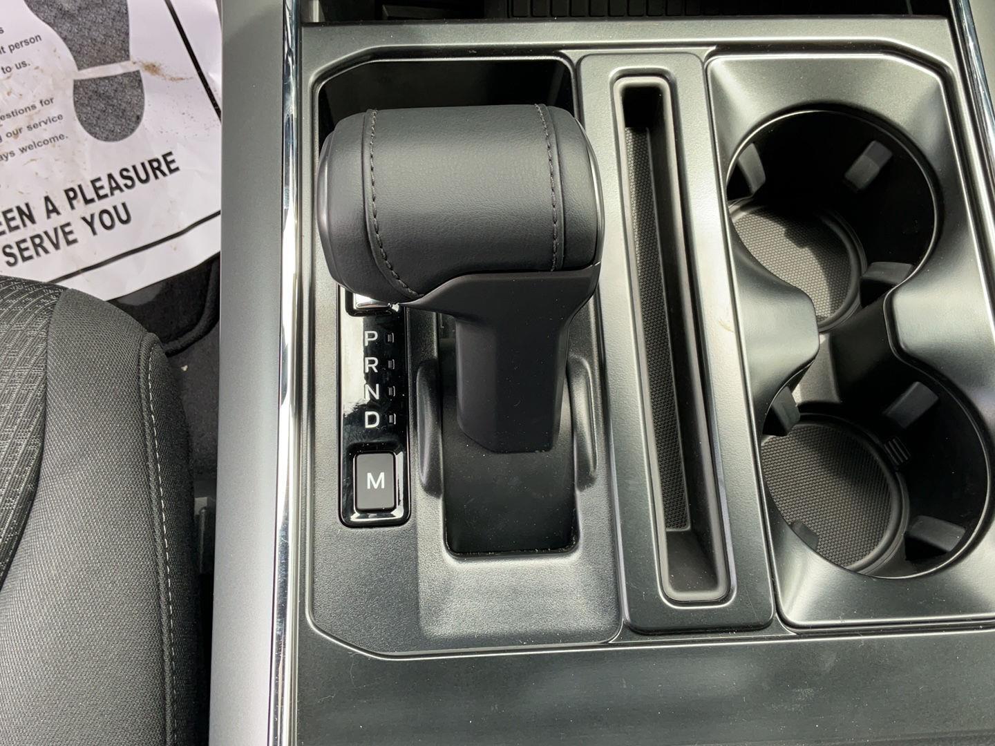 2025 Ford F-150 XLT - Photo 17