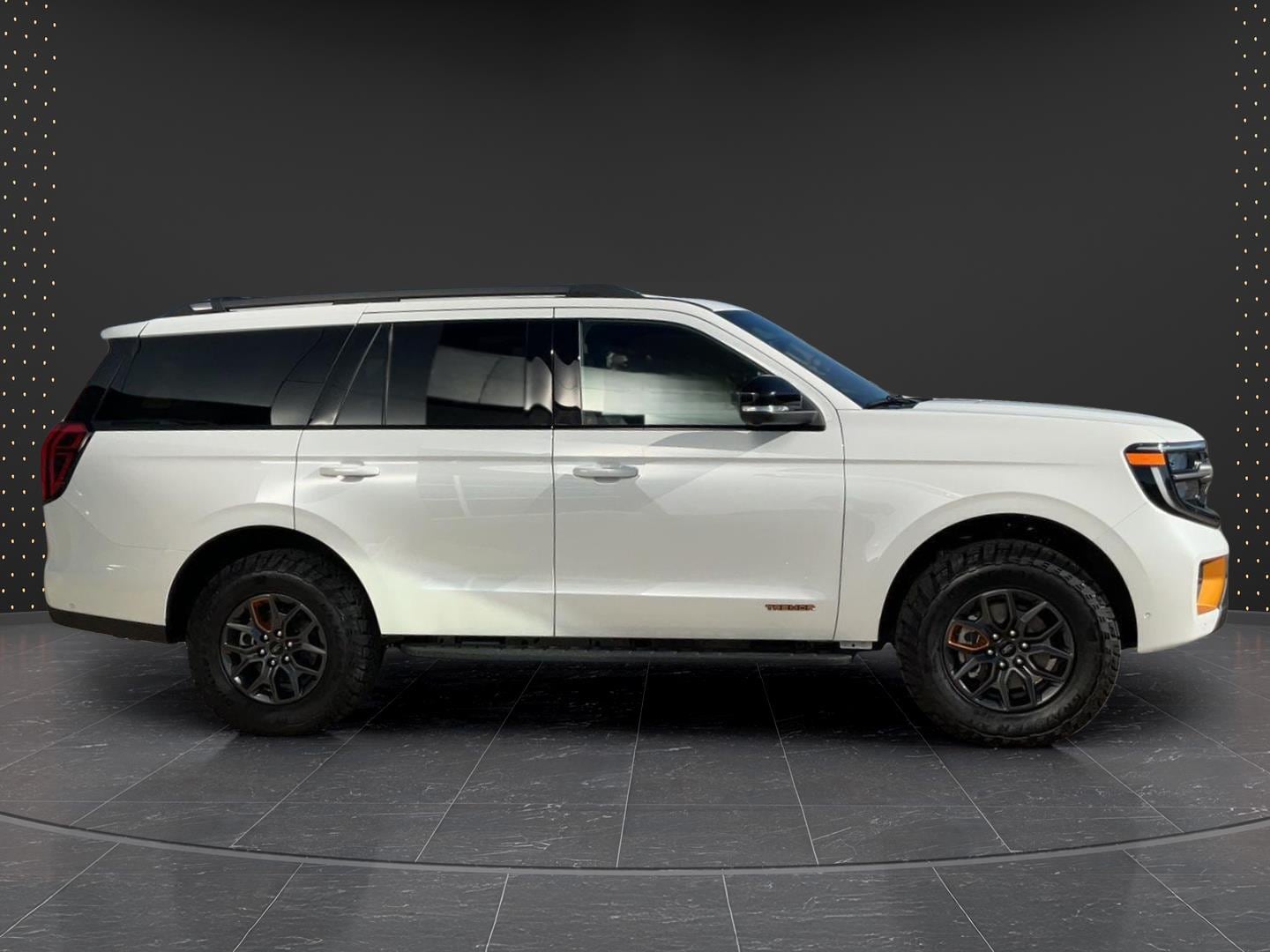 2025 Ford Expedition Tremor - Photo 6