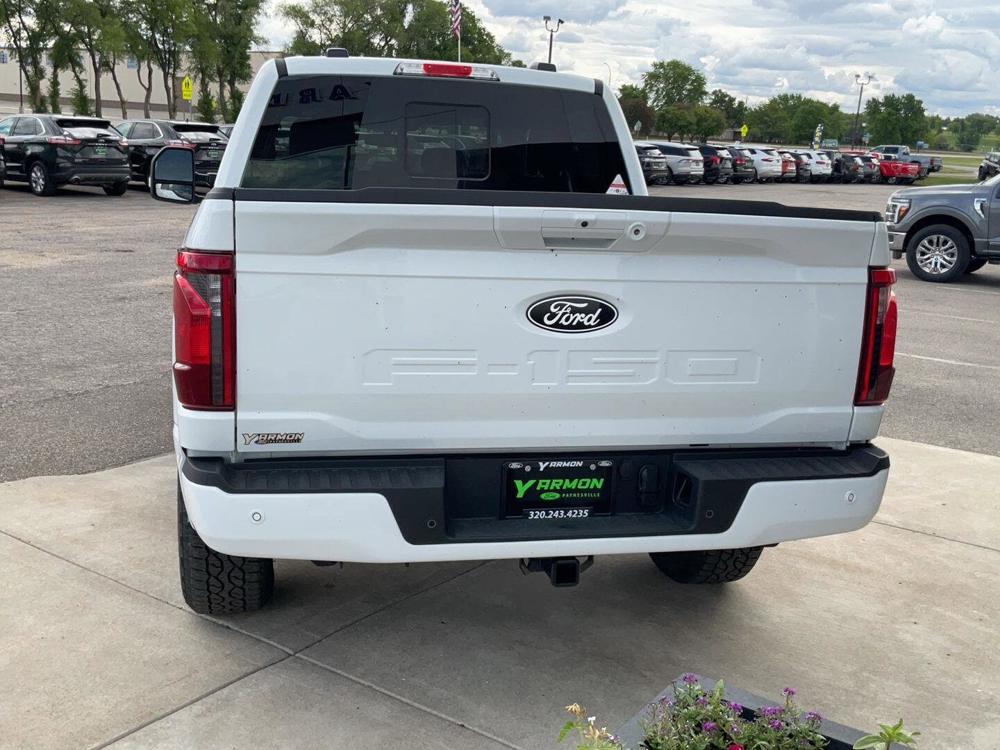 2025 Ford F-150 XLT photo 3