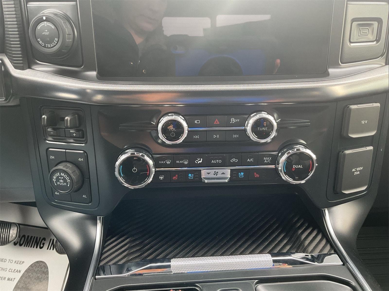 2025 Ford F-150 Raptor - Photo 20
