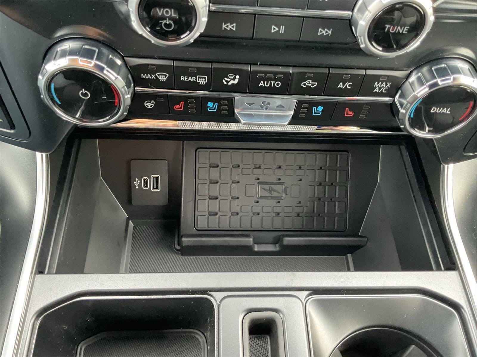 2025 Ford F-150 Raptor - Photo 23
