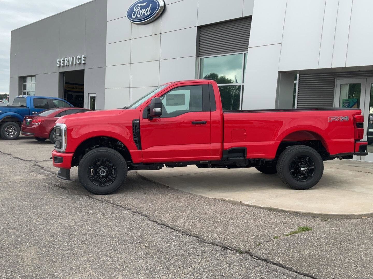 2025 Ford F-350 XL photo 2