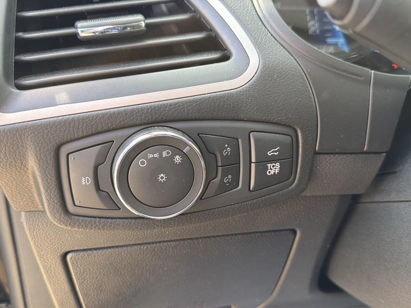 2023 Ford Edge SEL - Photo 14