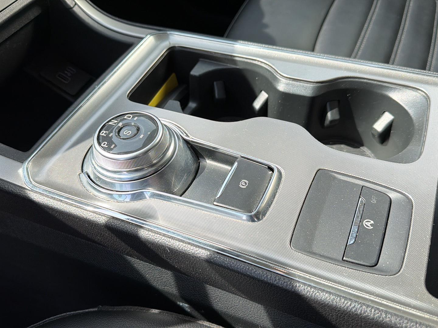 2022 Ford Edge SEL - Photo 14