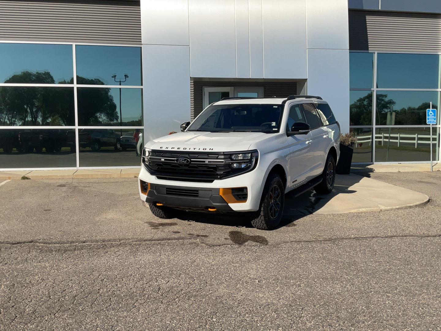 2025 Ford Expedition Tremor - Photo 13