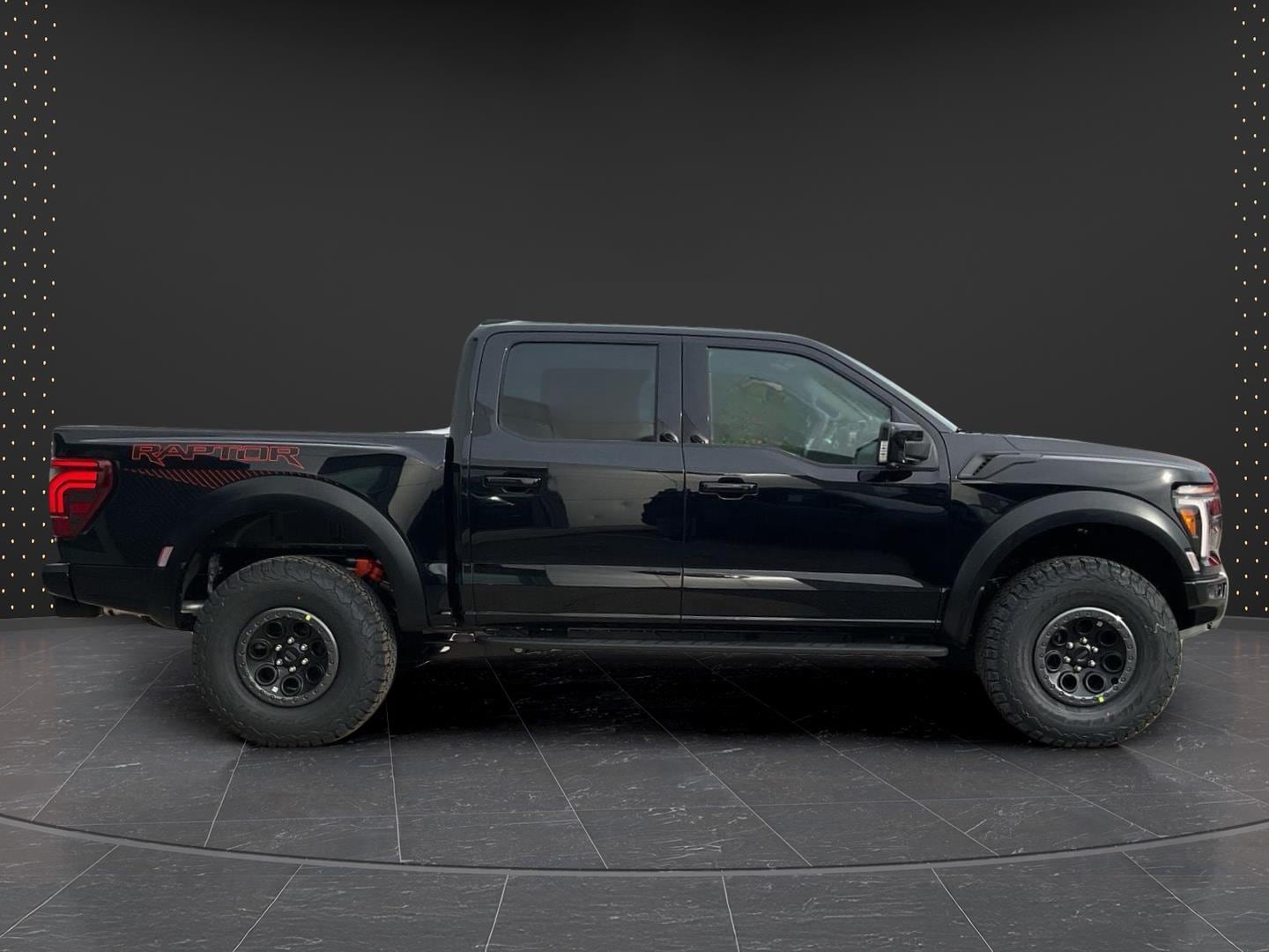 2025 Ford F-150 Raptor - Photo 6