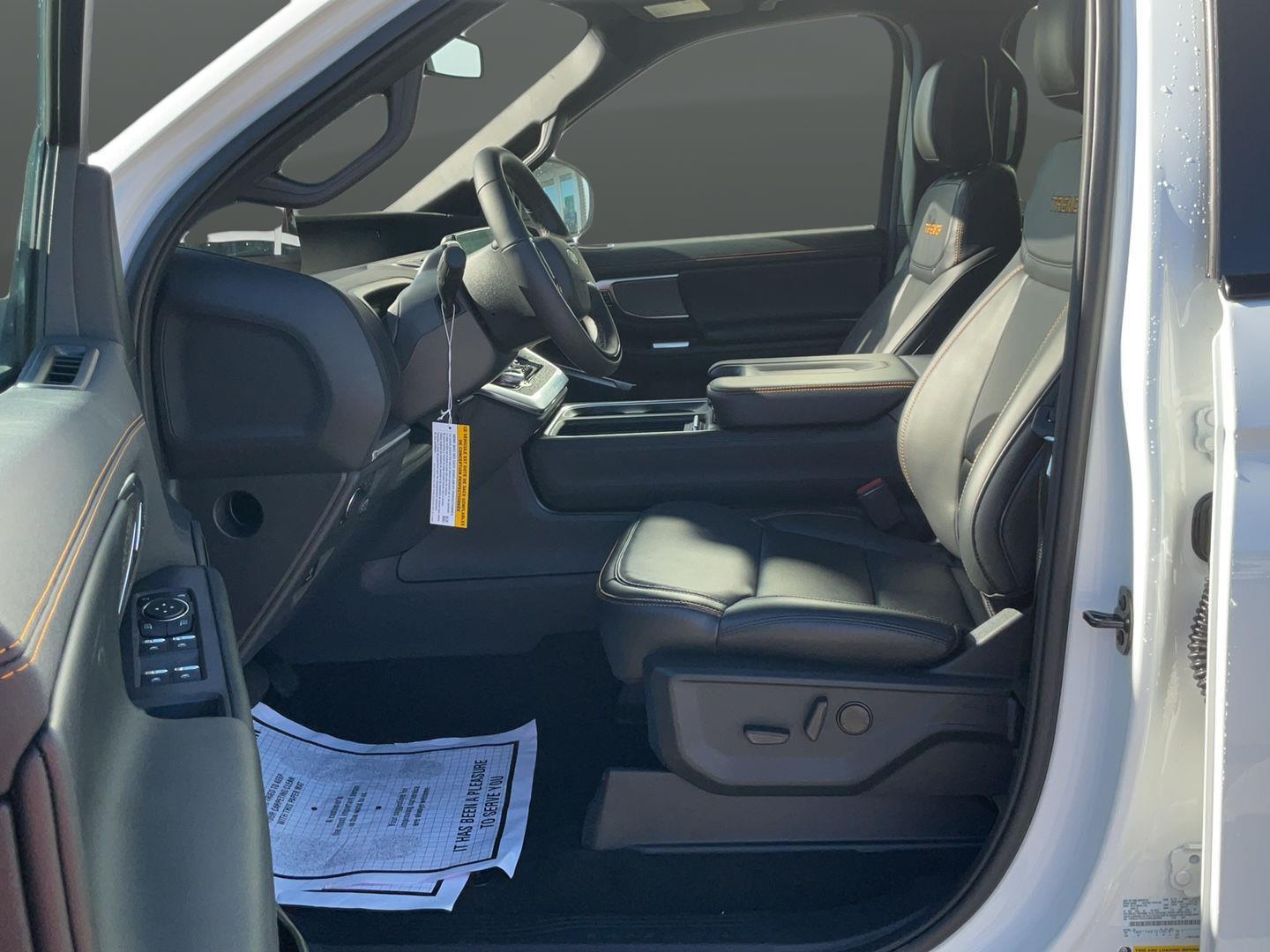 2025 Ford Expedition Tremor - Photo 10