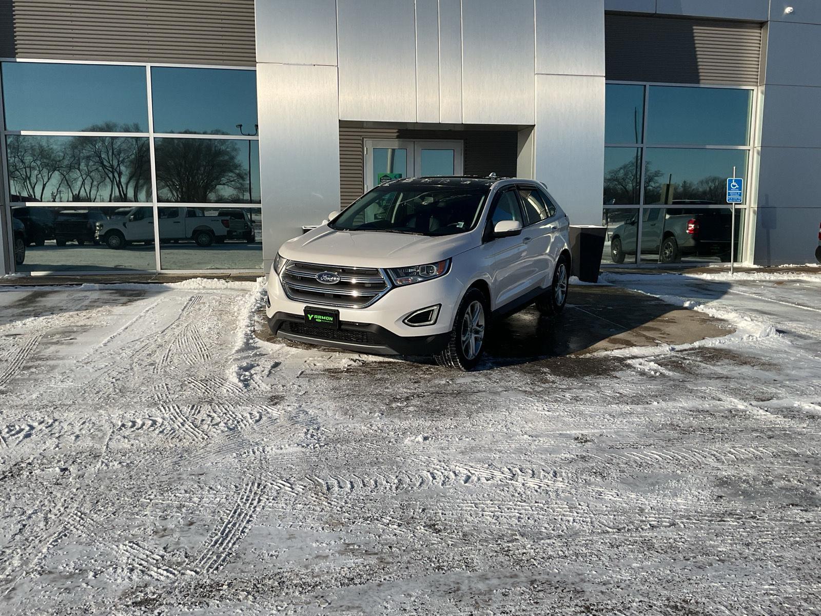 2015 Ford Edge Titanium's photo