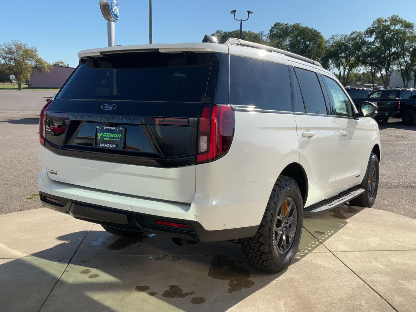2025 Ford Expedition Tremor - Photo 8