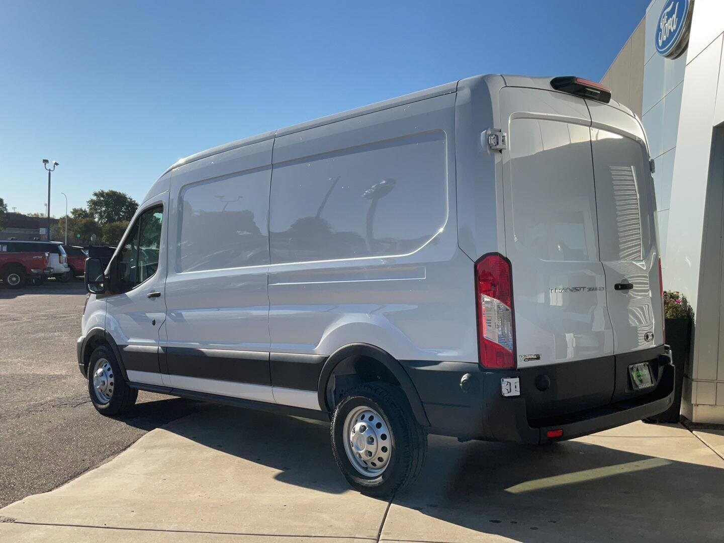 2024 Ford Transit Cargo Van photo 2