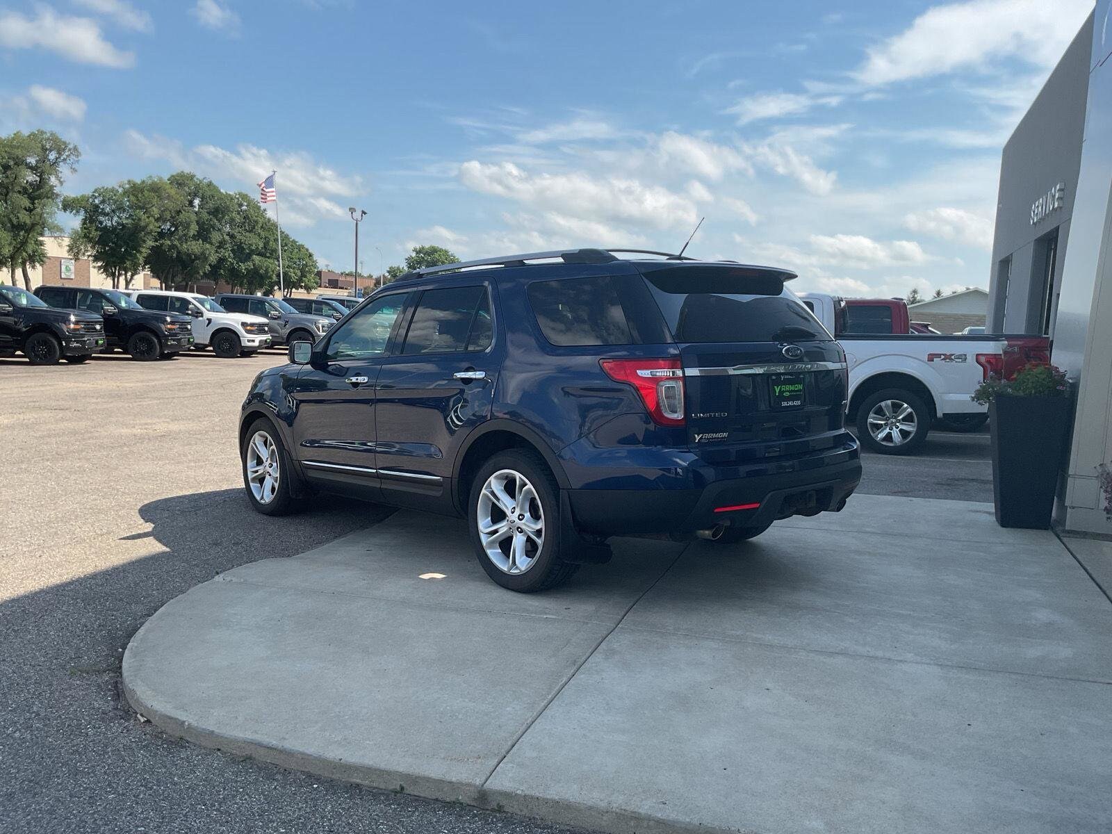 2012 Ford Explorer Limited photo 3