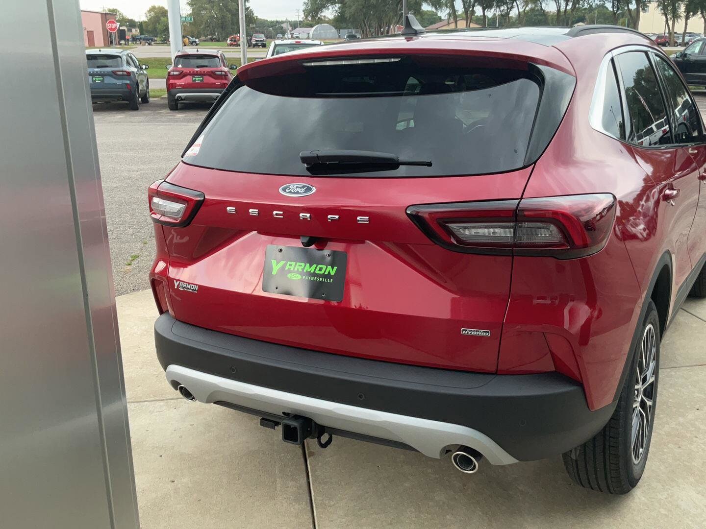 2025 Ford Escape Plug-In Hybrid photo 3